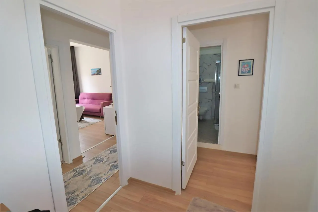 Feine Wohnung Mitten Im Zentrum Kusadasi 0*,